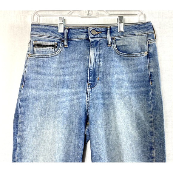 Calvin Klein Jeans Womens Size 31 (30) Mid Rise Cropped Stretch Light Wash Blue - Picture 3 of 12